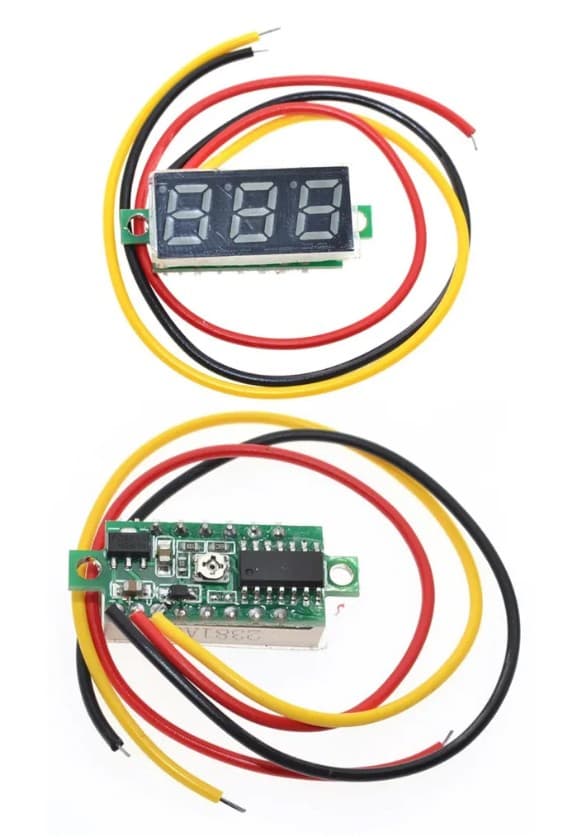 Светодиодный цифровой вольтметр Quason Green Three-wire DC0-100V DC digital voltmeter head 0.28-inch LED digital