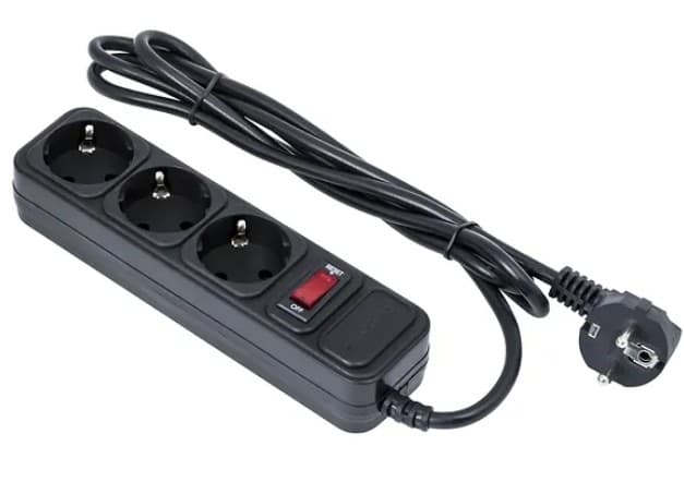 Сетевой фильтр Exegate SP-3-3B 3.0м 3 розетки, черный, 10А, 2200Вт (EX221179RUS)